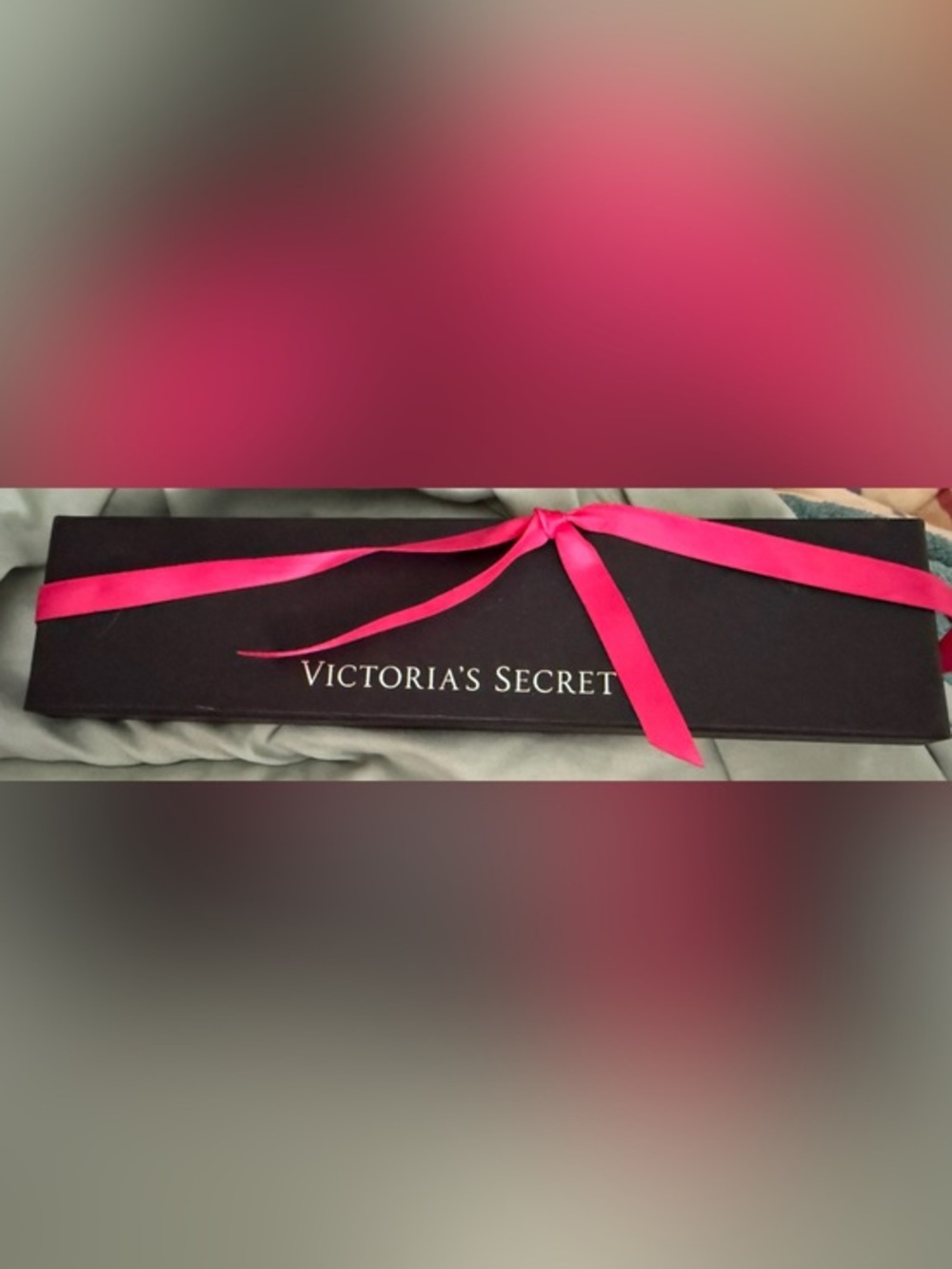 Victoria's Secret Link Bracelet with Angel Wings and Box
